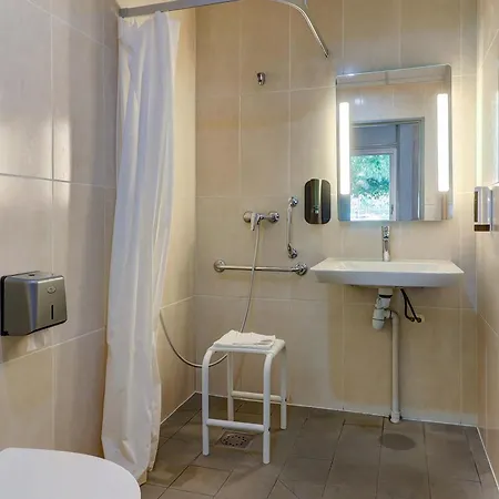 Hotel Sud 1 Palais Des Congres 2*