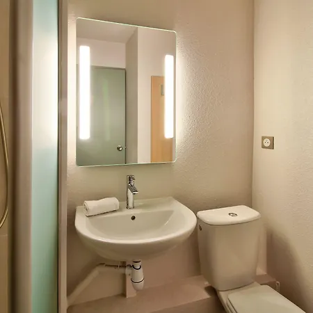 Hotel Sud 1 Palais Des Congres 2*