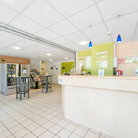 Sud 1 Palais Des Congres Beaune (Cote d'Or)