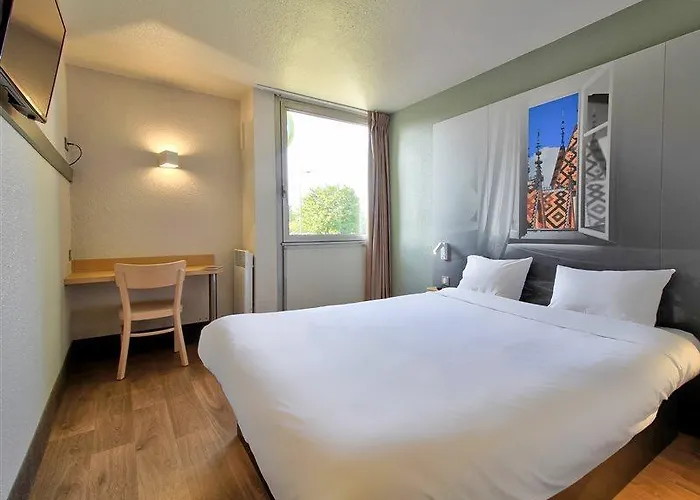 Sud 1 Palais Des Congres 2*