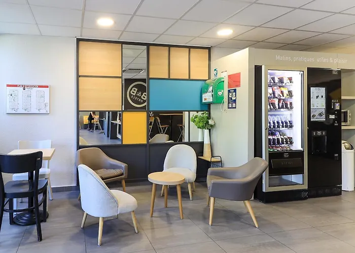 Sud 1 Palais Des Congres Бон