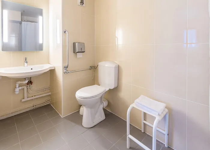 Sud 1 Palais Des Congres 2*