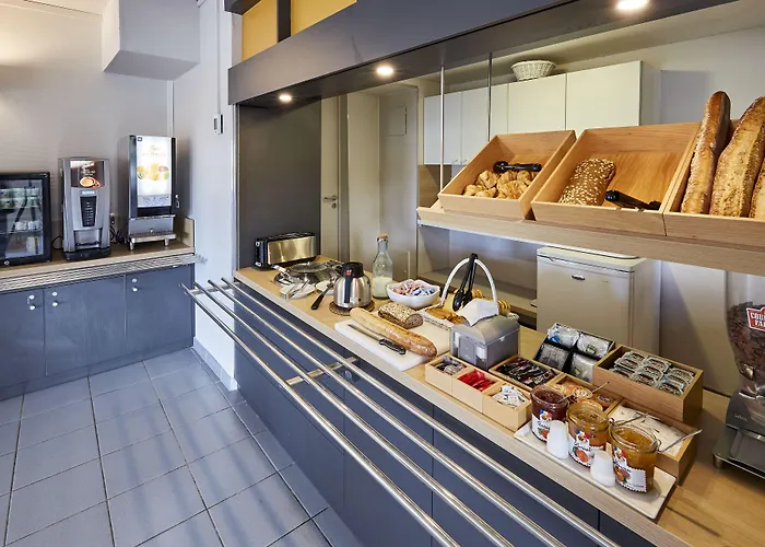 Sud 1 Palais Des Congres Бон