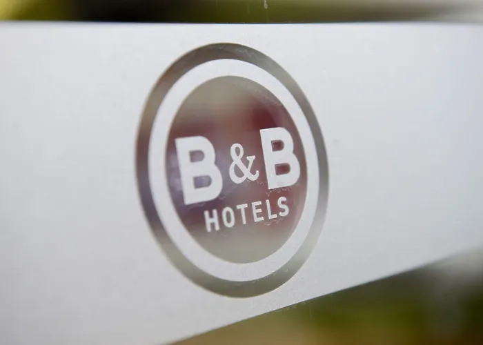 Sud 1 Palais Des Congres Отель 2*