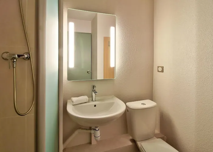 Sud 1 Palais Des Congres Бон